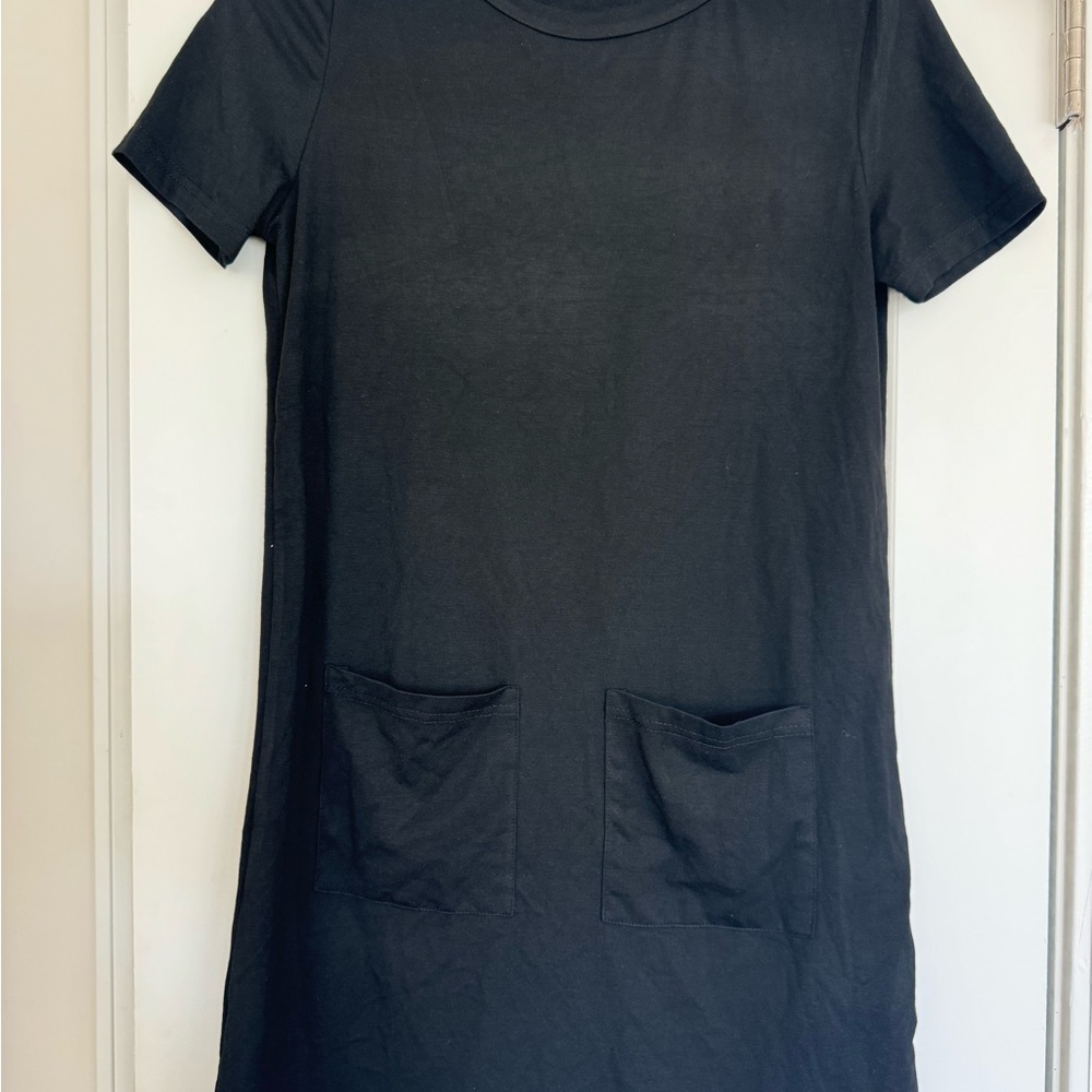Black Short Sleeve Dress with Pockets